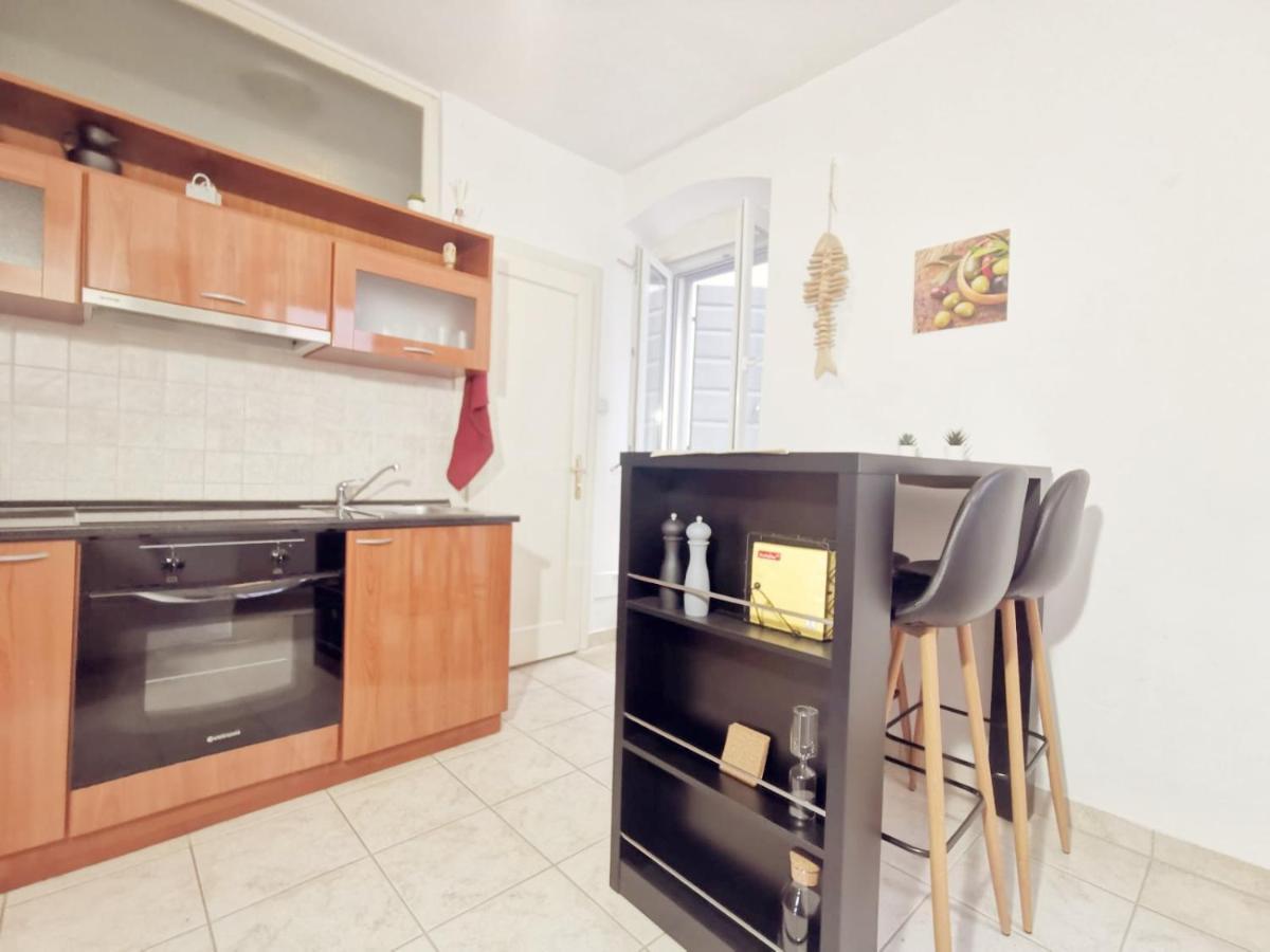 One Bedroom Apartment In The Old Town Split Zewnętrze zdjęcie