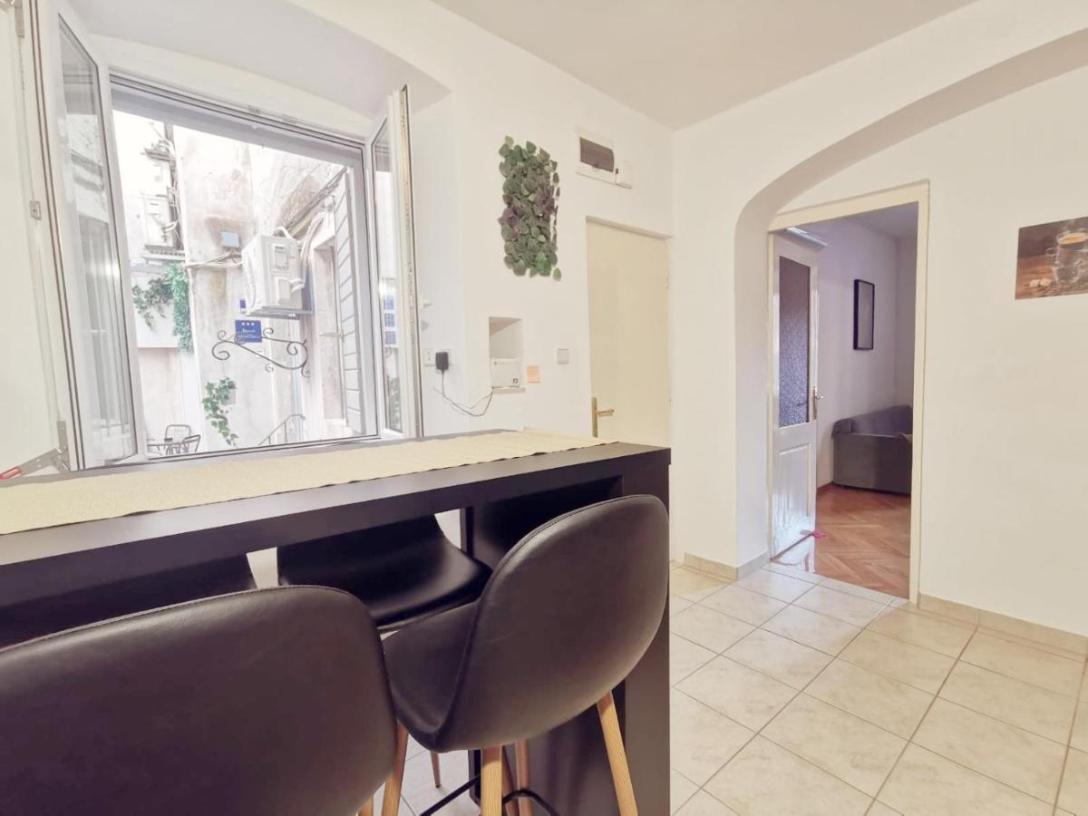 One Bedroom Apartment In The Old Town Split Zewnętrze zdjęcie